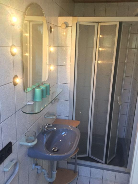 Gaestehaus Kaiser Ostfildern Esterno foto